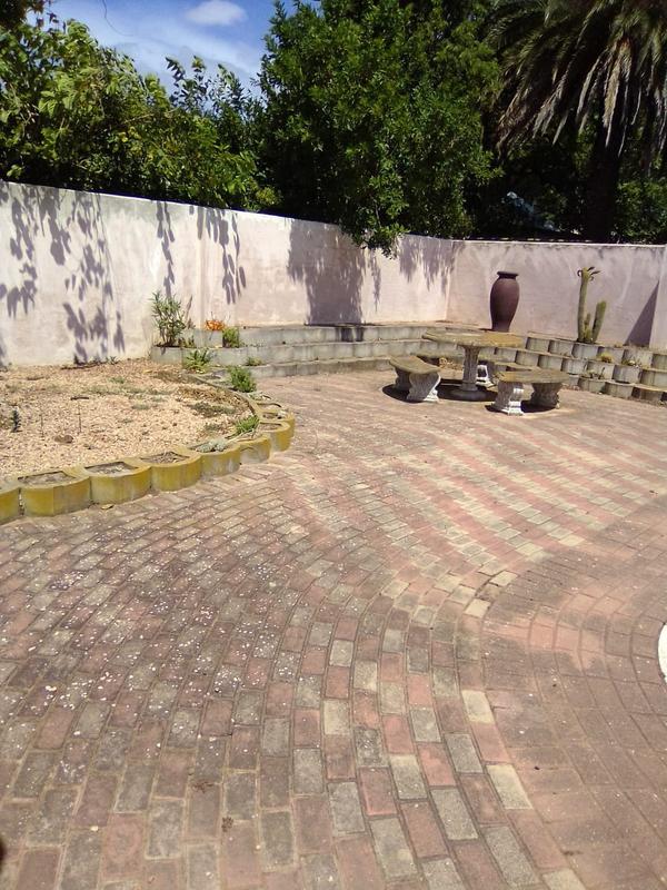 2 Bedroom Property for Sale in Albertinia Western Cape